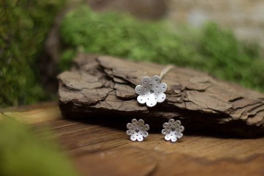 Schmuck-Set Blumenanhänger und Ohrstecker aus 925/000 Silber