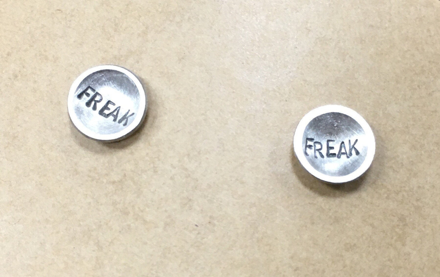 Silber Ohrstecker „Freak“