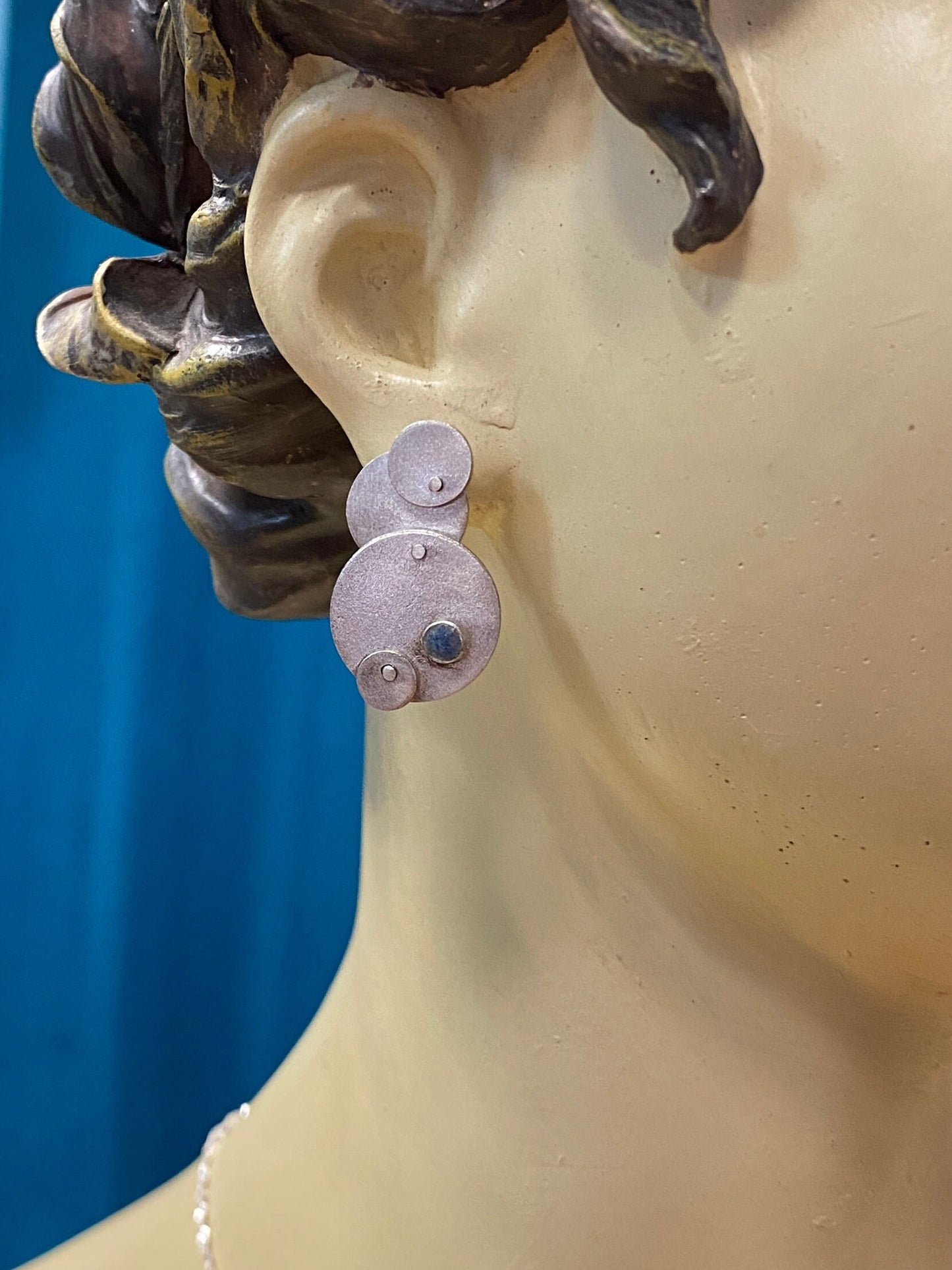 Bewegliche Ohrstecker Silber mit Emaille