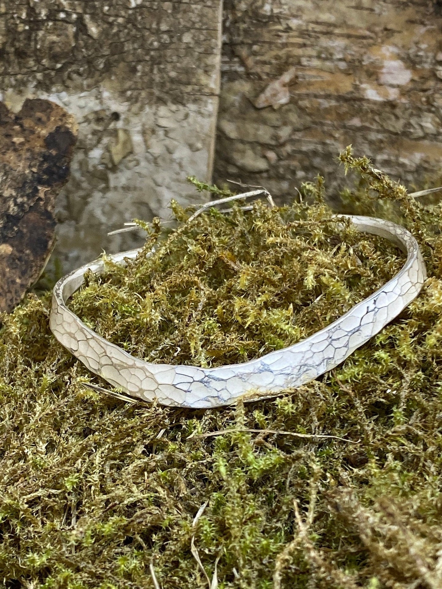 Geschmiedeter Armreif Silber Offen